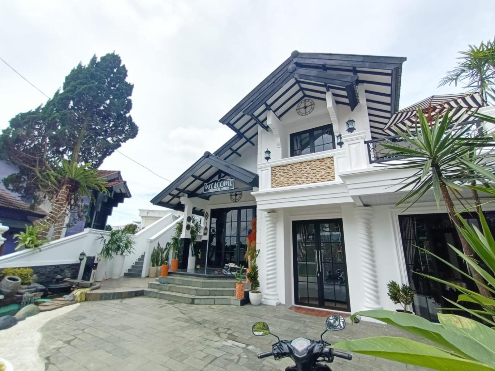 Villa Kota Bunga Malini 10 Cikundul Εξωτερικό φωτογραφία