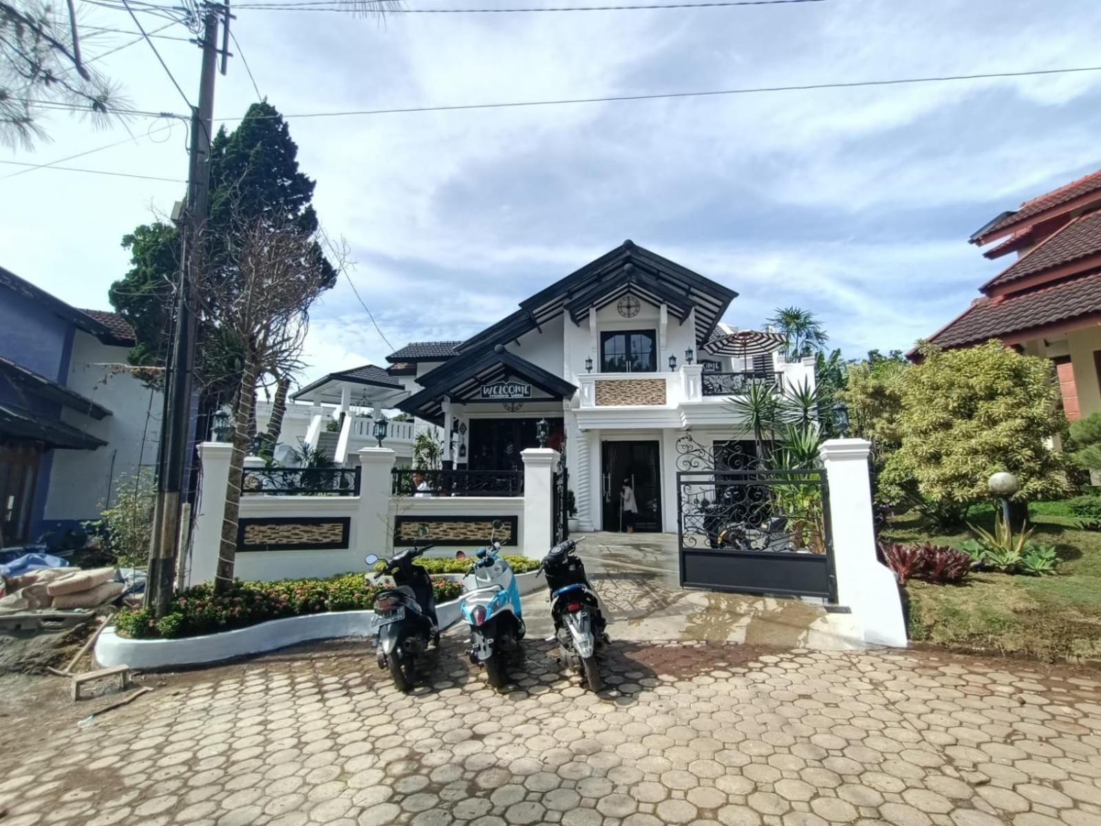 Villa Kota Bunga Malini 10 Cikundul Εξωτερικό φωτογραφία