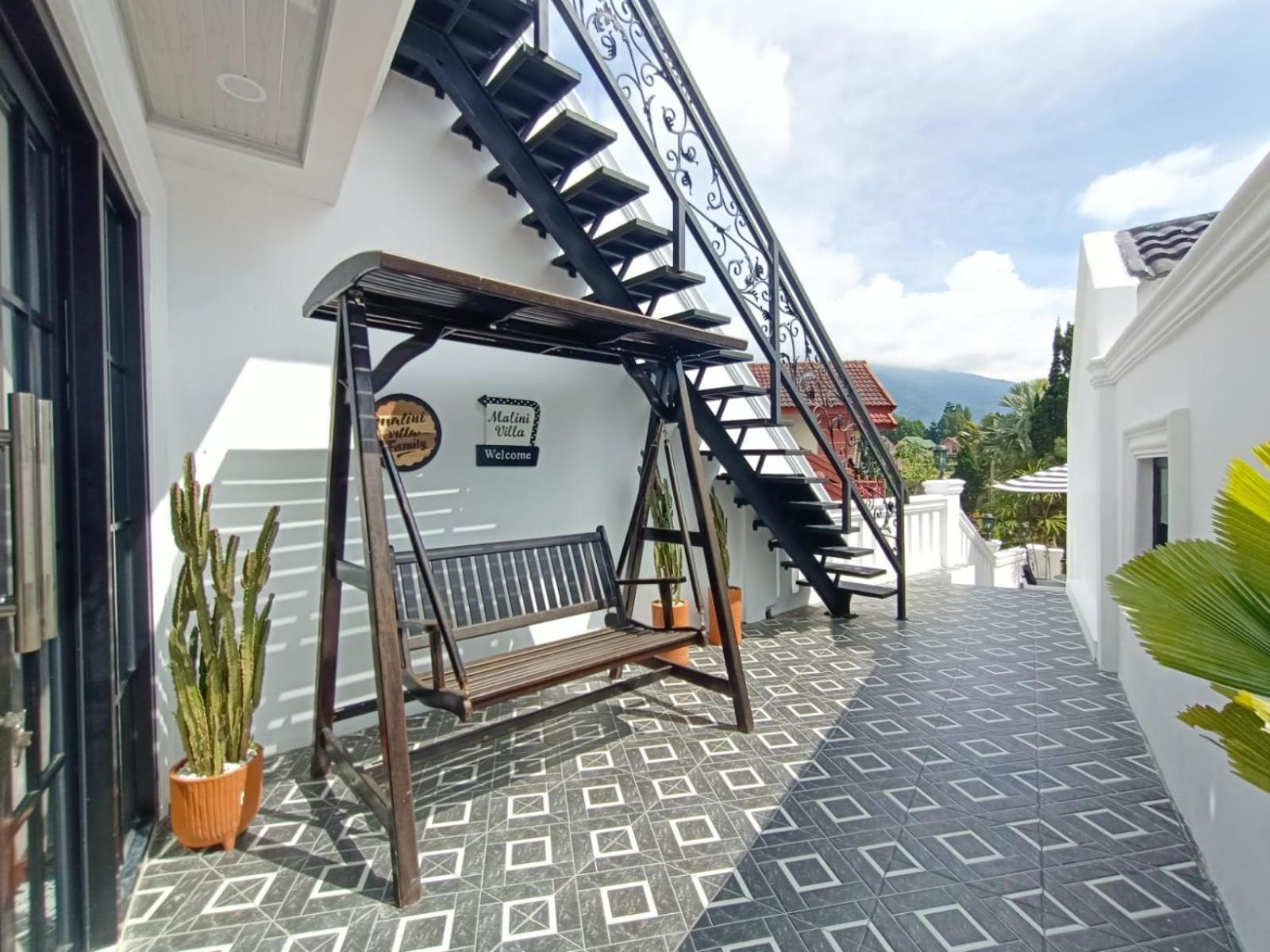 Villa Kota Bunga Malini 10 Cikundul Εξωτερικό φωτογραφία